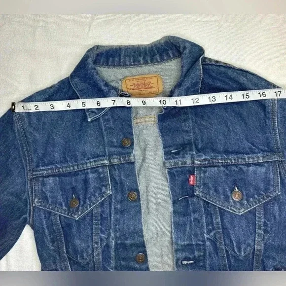 Vintage Levi's Denim Jacket Women's Red tab - Picture 8 of 13
